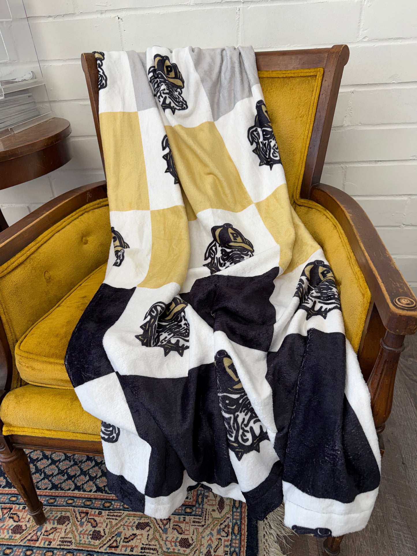 Checkered Bulldog Stadium Blanket
